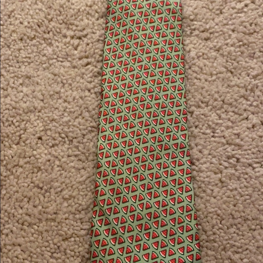 Vineyard Vines Tie